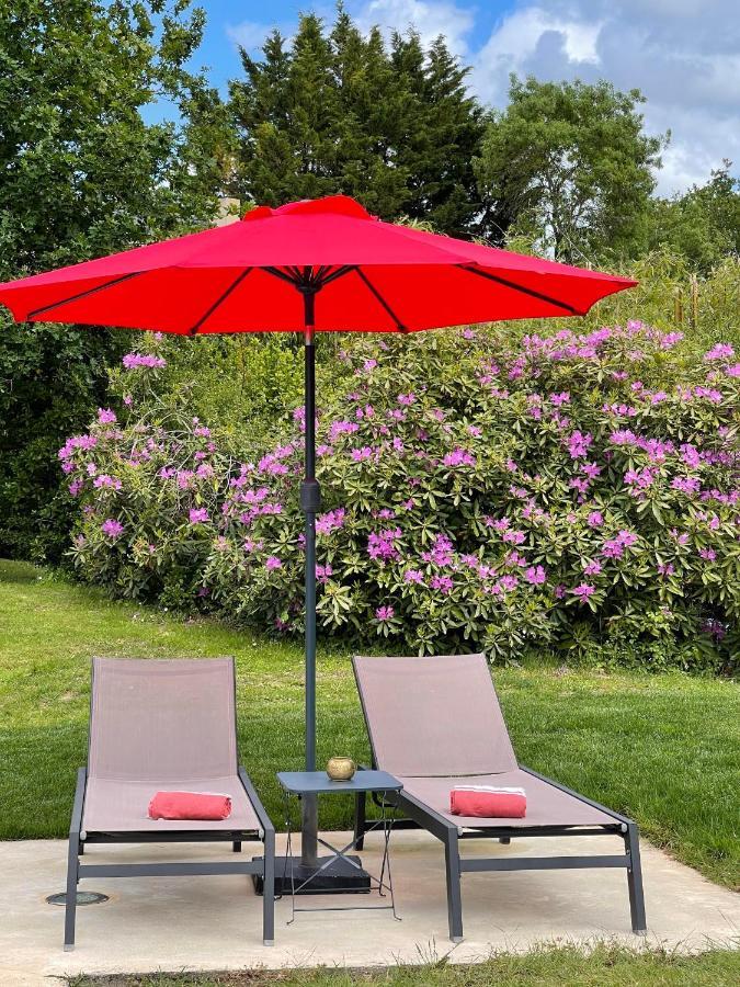 Les Arbres Rouges Panzió Sucé Kültér fotó